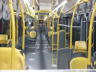 Passageiros denunciam precariedade e demora de ônibus das linhas 919 e 920