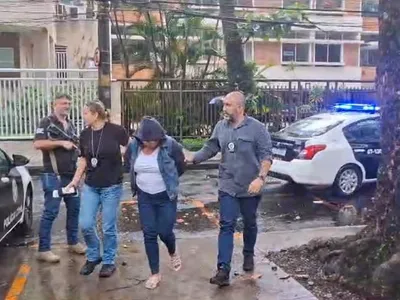 Mulher é presa após planejar assassinato do próprio marido