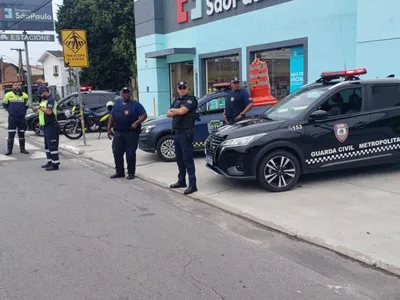 Blitz em Pindamonhangaba: oito motocicletas são autuadas por irregularidades