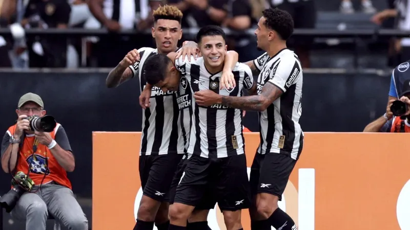 Veja os gols de Botafogo 2 x 1 São Paulo, que deram o título ao Alvinegro