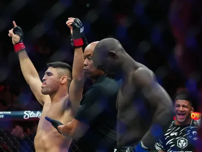 UFC 310: Vicente Luque atropela adversário e vence por finalização aos 52 segundos de luta