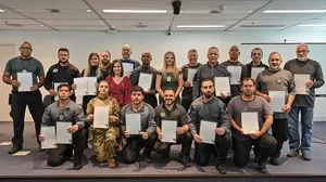 Alerj homenageia policiais civis que atuaram em resgates no Rio Grande do Sul