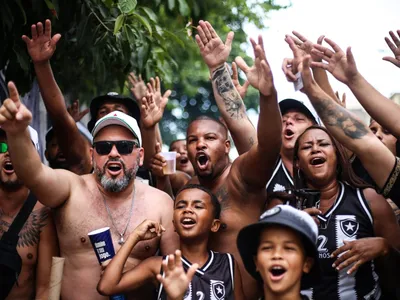 Botafogo tricampeão brasileiro: festa alvinegra toma conta do Rio