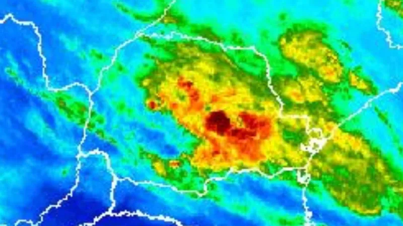 Chuva dos últimos dias se aproxima de 100% da média mensal em regiões do Paraná