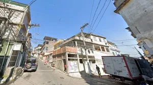 Mulher é presa em flagrante durante operação no Complexo da Parma