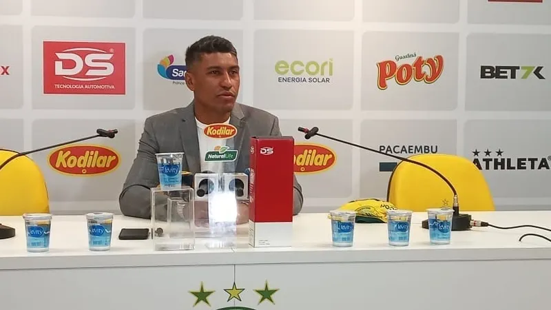 Paulinho, ex-Corinthians, é apresentado como novo coordenador técnico do Mirassol