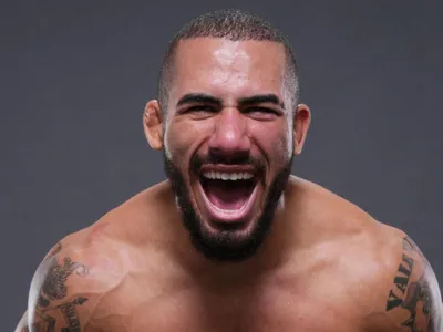 Vitor Petrino lamenta 1ª derrota no UFC, mas traça meta ambiciosa para 2025: "Chegar no top-5"