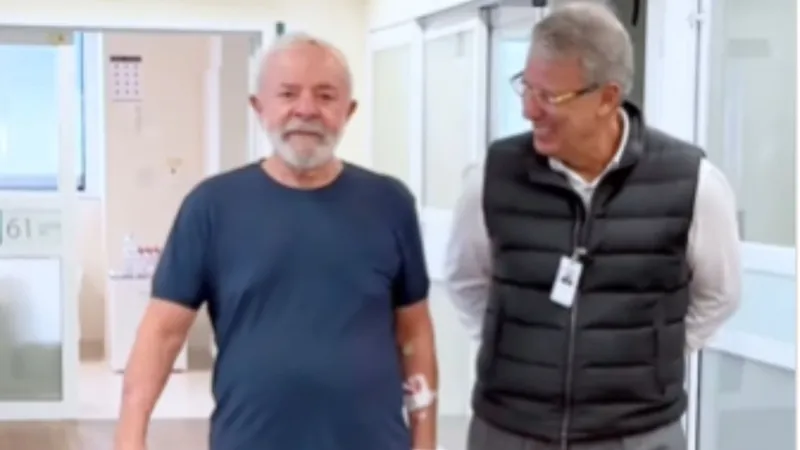 Lula publica vídeo caminhando em hospital após cirurgia: 'Peço que fiquem tranquilos'