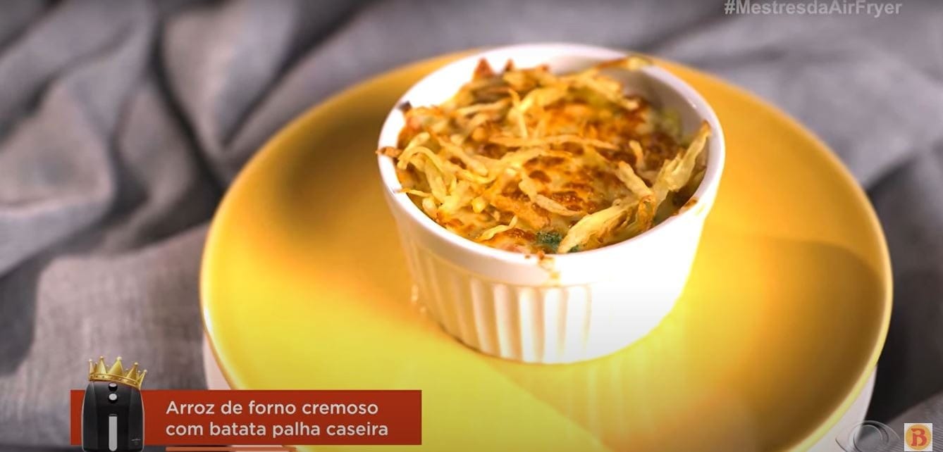 Arroz de forno cremoso com batata palha caseira | Band Receitas