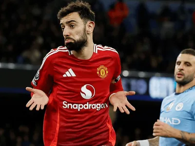 Manchester United vira no final e vence o clássico contra o City por 2 a 1 pela Premier League