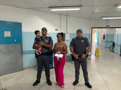 PMs socorrem criança de seis meses que estava engasgada em Sorocaba