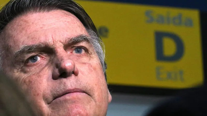 PGR se manifesta contra devolver passaporte para Bolsonaro ir à posse de Trump