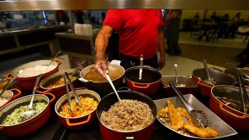 Aumento do ICMS em SP pode encarecer hábito de comer fora a partir de janeiro