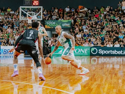 Bauru Basket enfrenta o Flamengo nesta sexta-feira (20)