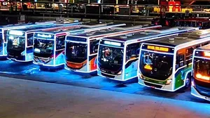 Onze ônibus vão circular pelas ruas do Rio de Janeiro iluminados, no clima do Natal