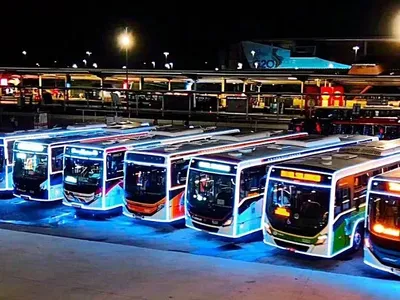 Onze ônibus vão circular pelas ruas do Rio de Janeiro iluminados, no clima do Natal