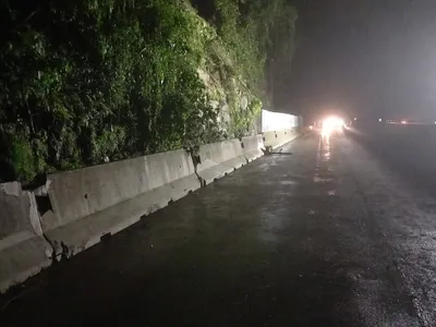 BR-277 sentido Litoral é totalmente liberada no km 43 após bloqueio por queda de pedras