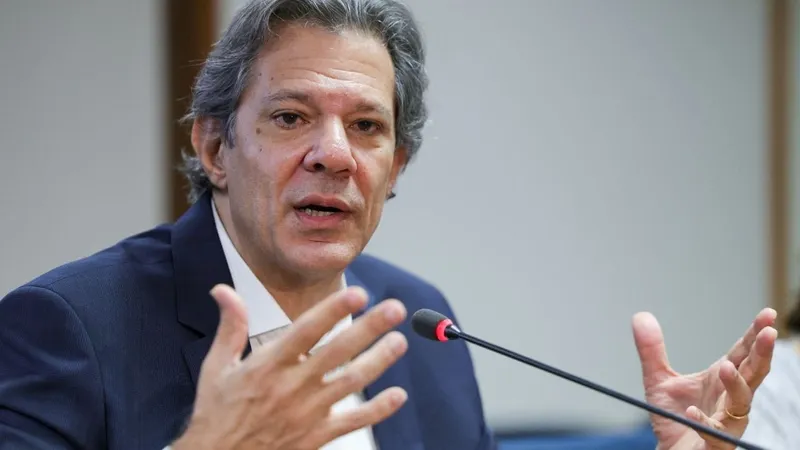 Revisão de gastos deve ser rotina, não deveria ser extraordinário e surpreendente, diz Haddad