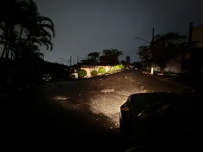 Temporal deixa 666 mil imóveis sem luz na região metropolitana de SP