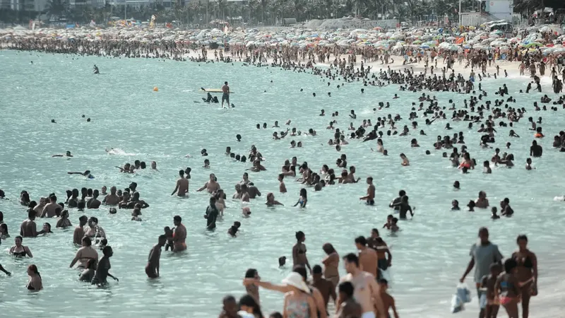 Verão começa e previsão é de menos chuvas na maior parte do país