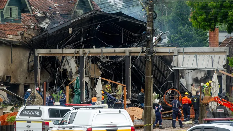 Aeronáutica abre investigação sobre acidente aéreo em Gramado com 10 mortos