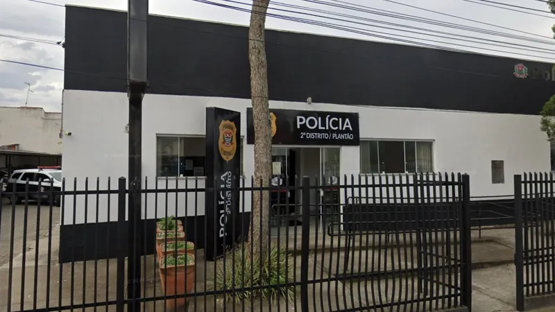 Mulher entrega feto dentro de pote e foge de hospital em Lorena, polícia investiga