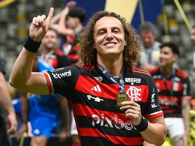 “Cairia como uma luva”: Ronaldo Giovaneli pede David Luiz no Corinthians