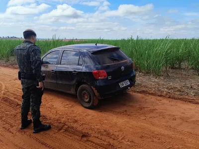 Veículo é encontrado próximo a um canavial em Rancharia