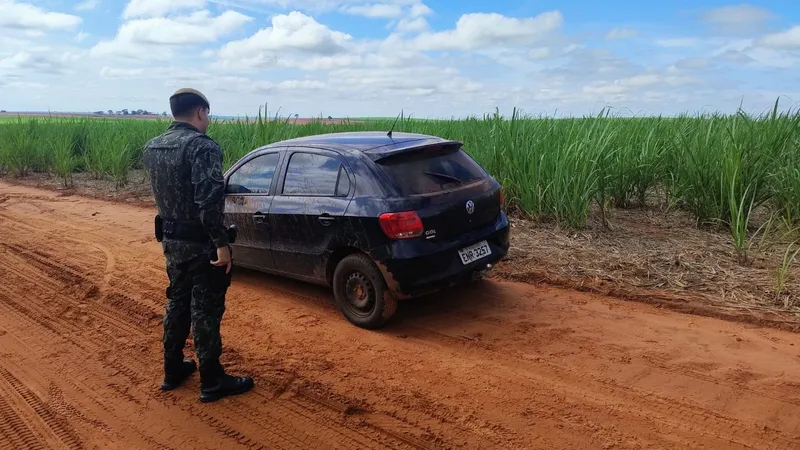 Veículo é encontrado próximo a um canavial em Rancharia