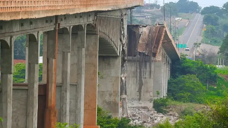 Três crianças estão entre os 16 desaparecidos após queda da ponte no Tocantins