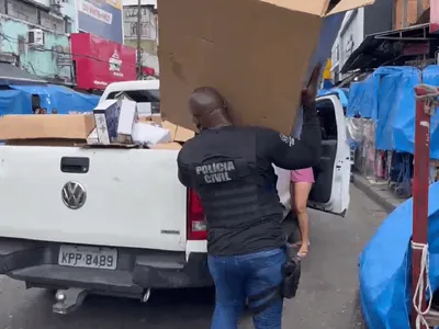 Milhares de armas de gel são apreendidas em Madureira; Polícia tenta identificar envolvidos