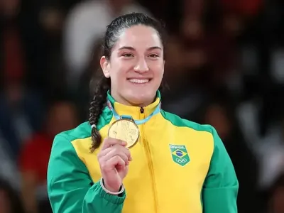 Tricampeã mundial e medalhista olímpica, Mayra Aguiar anuncia aposentadoria