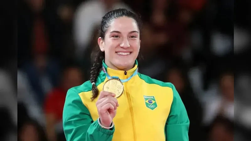 Tricampeã mundial e medalhista olímpica, Mayra Aguiar anuncia aposentadoria