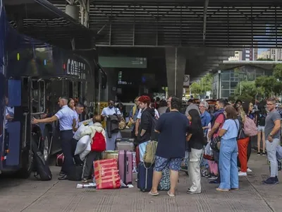 Rodoviária de Curitiba prevê 166 mil embarques e desembarques para o Ano Novo