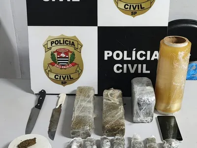 Jovem é preso com tijolos de maconha escondidos em potes de arroz