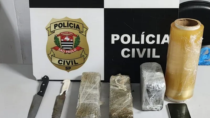 Jovem é preso com tijolos de maconha escondidos em potes de arroz