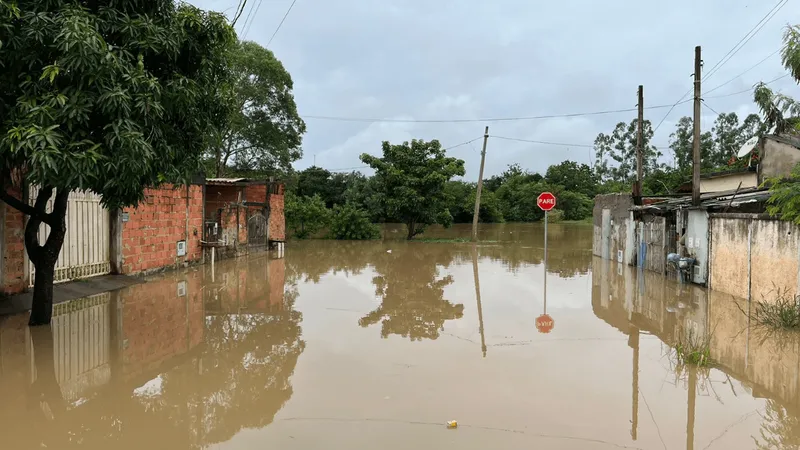 Nível do Rio Capivari, em Monte Mor, continua a subir e chega a 4,54 metros