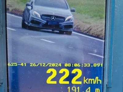 Motorista é flagrado a 222 Km/h em rodovia de Santa Cruz do Rio Pardo