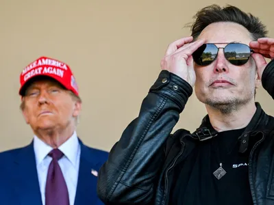 Trump entra em polêmica com apoiadores ao defender Elon Musk e visto H-1B; entenda