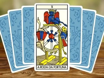 Carta de Tarot para janeiro de 2025 é 'A Roda da Fortuna';  conheça as influências deste arcano