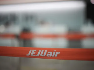 Após acidente na Coreia do Sul, outro avião da Jeju Air apresenta problema com trem de pouso