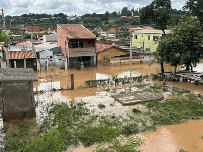 Alagamento em Capivari afeta 700 pessoas e deixa cerca de 150 desabrigadas