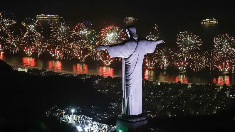 Rio recebe mais de 12 palcos espalhados pela cidade para comemorar chegada de 2025