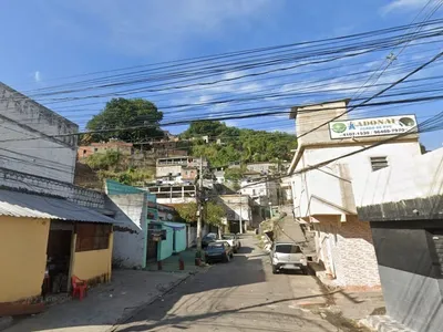 Ônibus é usado para bloquear Avenida Marechal Rondon após morte de mulher baleada