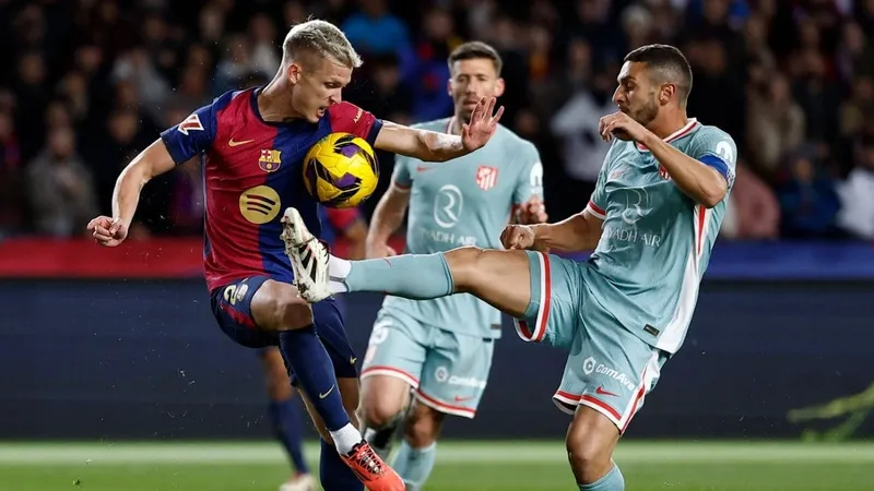 LaLiga anuncia que Barcelona não poderá inscrever Dani Olmo e Pau Víctor