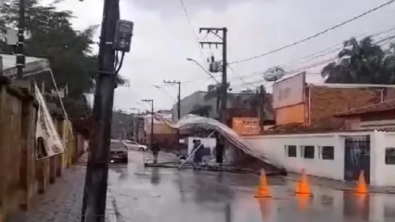 Temporal causa danos em Morretes e prefeito pede que população não circule pela cidade