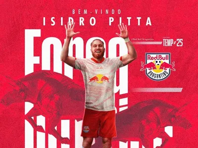 Red Bull Bragantino anuncia a contratação do atacante Isidro Pitta