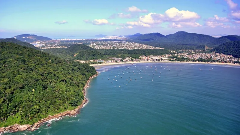 Quase 40 praias de São Paulo estão impróprias para banho, indica Cetesb