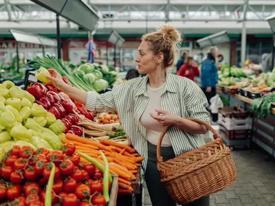 Vai ao mercado? Saiba quais são as frutas, legumes e vegetais de janeiro (e economize!)