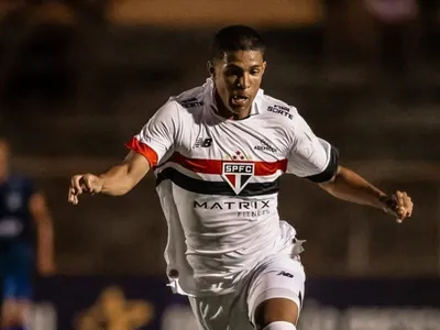 São Paulo vence na estreia e Internacional sofre a primeira zebra da Copinha